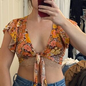 Urban outfitters floral Tie-Front Crop Top